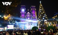 Fröhliche Weihnachtsstimmung im ganzen Land