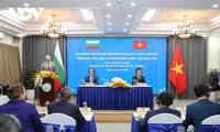 Bulgariens Parlamentspräsident Rosen Seljaskow​besucht Nationaluniversität Hanoi