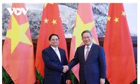 Premierminister Pham Minh Chinh führt Gespräch mit dem chinesischen Premierminister