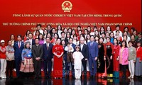 Premierminister Pham Minh Chinh trifft Vertreter vietnamesischer Community in China