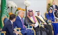USA und Saudi-Arabien unterzeichnen historischen 600-Milliarden-Dollar-Deal
