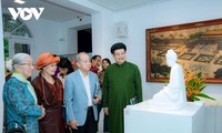 Gemälde vieler bekannter Maler der vietnamesischen bildenden Kunst vorgestellt
