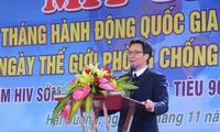 Vietnam aims to provide treatment to all HIV carriers 