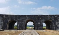 US funds renovation of Ho Dynasty Citadel gate