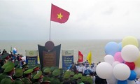 New Year flag-salute ceremony held on easternmost point 