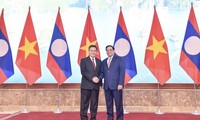 Vietnam ready to assist Laos in fight against COVID-19: PM