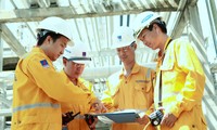 Petrovietnam’s revenue jumps sharply despite market fluctuations 