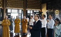 President pays pre-Tet visit to Supreme Patriarch of Vietnam Buddhist Sangha