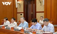 Top leader chairs meeting on documents for 14th National Party Congress 