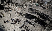 Israeli strikes kill over 400 in Gaza, say Palestinians, threatening total truce collapse