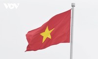 Special flag-hoisting ceremony marks 50 years of national reunification