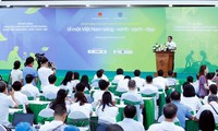 Nationwide environmental campaign launched for brighter, greener, cleaner Vietnam