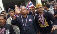 ความไร้เสถียรภาพบนเวทีการเมืองไทย