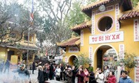 Visiting pagodas in Can Tho in the New Year