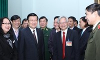 President talks to future senior officials