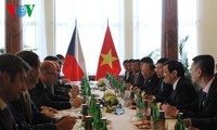 President Truong Tan Sang ends visit to the Czech Republic