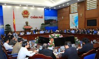 Deputy Prime Minister Vu Van Ninh meets 100 most outstanding young start-up entrepreneurs