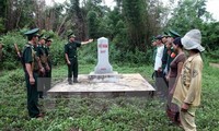 Chairmen of Vietnam-Laos border marker planting joint committee meet