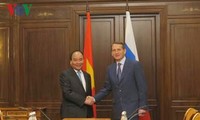 Prime Minister Nguyen Xuan Phuc meets Chairman of Russia’s State Duma