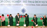 Singapurs Premierminister Lee Hsien Loong beim Spatenstich der Industriezone VSIP in Quang Ngai