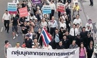 Thailändische Opposition organisiert Demonstration gegen Entwurf des Amnestiegesetzes