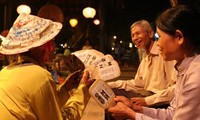 Bai Choi in Hoi An hören