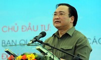 Vizepremierminister Hoang Trung Hai nimmt am Spatenstich der 2. Landebahn im Cam Ranh-Flughafen teil