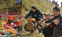 Die Giay feiern Feldfest zum Jahresanfang