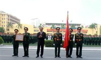 Staatspräsident Tran Dai Quang nimmt am 50. Jahrestag der Akademie für Militärtechnik teil