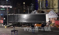 Deutschland ermittelt weiterhin nach mutmaßlichem Anschlag auf Weihnachtsmarkt in Berlin