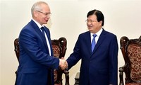 Vizepremierminister Trinh Dinh Dung empfängt Premierminister der russischen Republik Baschkortostan