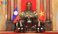 Staatspräsident Tran Dai Quang empfängt laotischen Premierminister