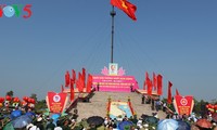 Zeremonie zur Flaggenhissung in Quang Tri