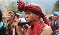 Folkloristische Musikkunst der Volksgruppe der Pa ko