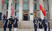 Vizeparlamentspräsident Do Ba Ty besucht die USA