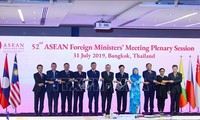 ASEAN-Außenminister betonen Ostmeerproblem auf Konferenz mit chinesischem Amtskollegen