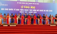 Eine internationale Messe von Geschenkartikeln der Handwerker in Hanoi