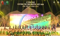 Ankündigung vom Tee-Festival in Vietnam