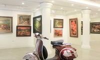 Ausstellung der Ölgemälde in Hanoi