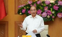 Premierminister Nguyen Xuan Phuc: Entschlossen zum Schutz des Unternehmenssystems