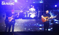 Ausländische Gala zur “Begrüßung des Neujahrs 2021 - Amazing Night” 