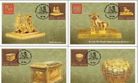  “Gegenstände aus Gold” in der Briefmarkensammlung über Nationale Schätze Vietnams