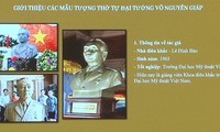 Dien Bien: Statue von General Giap in Muong Phang