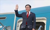 Parlamentspräsident Vuong Dinh Hue besucht Uruguay