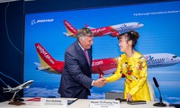 Vietjet ລົງນາມຊື້ເຮືອບິນ Boeing 100 ລຳ ແລະ ເຮືອບິນ Airbus 50 ລຳ