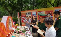 ການ​ເຄື່ອນ​ໄຫວ​ຕ່າງໆ​ສະ​ເຫຼີມ​ສະຫຼອງ 135 ປີ​ແຫ່ງວັນ​ຄ້າຍ​ວັນ​ເກີດ ປະ​ທານ ໂຮ່​ຈີ​ມິນ