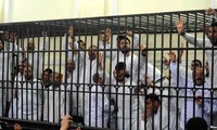 Egyptian court jails 160 MB supporters 