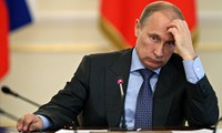 Russia warns of consequences following new western sanctions 