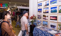  Photo exhibition on Vietnam’s sea and islands held in Russia