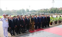 Conmemoran 129 aniversario del nacimiento del presidente Ho Chi Minh en Vietnam y resto del mundo